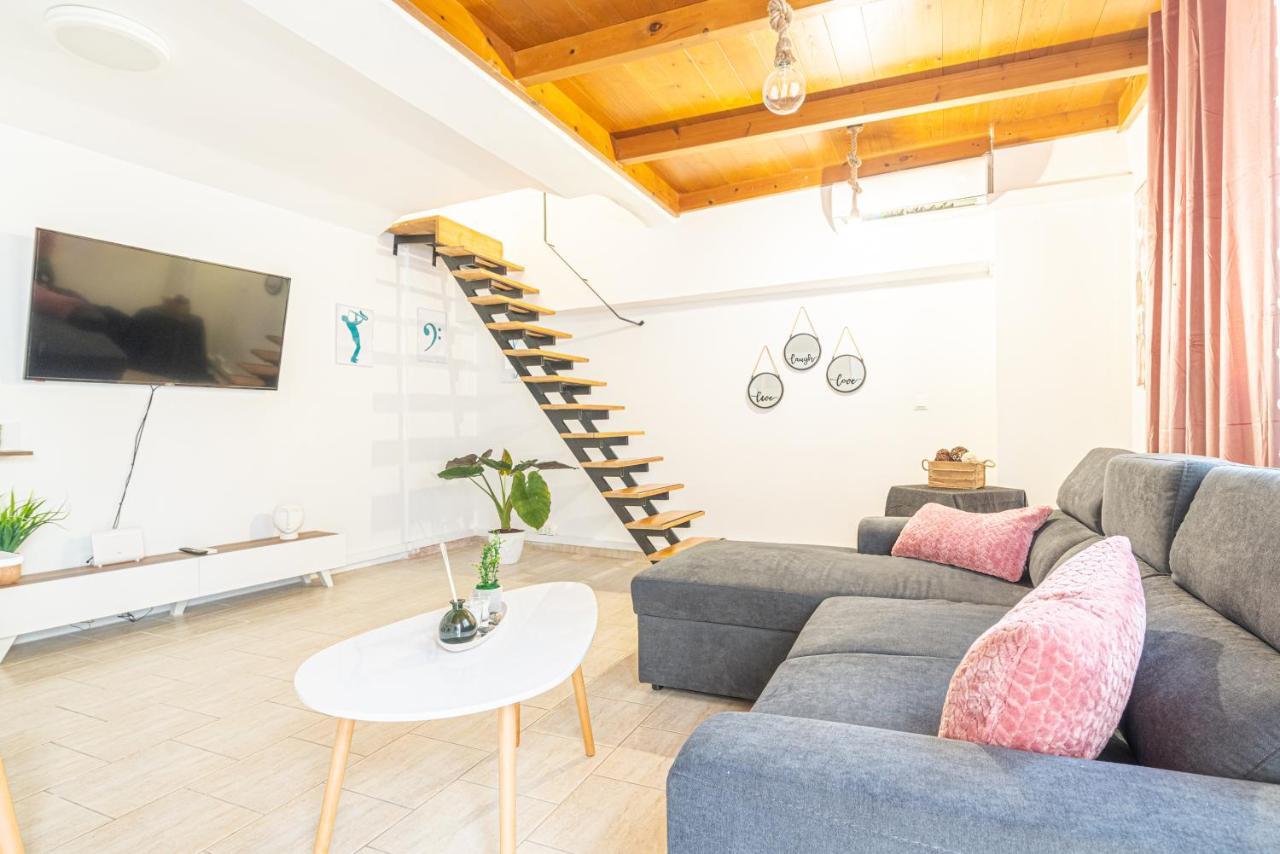 New Loft In The Heart Of City Center Ираклион Экстерьер фото