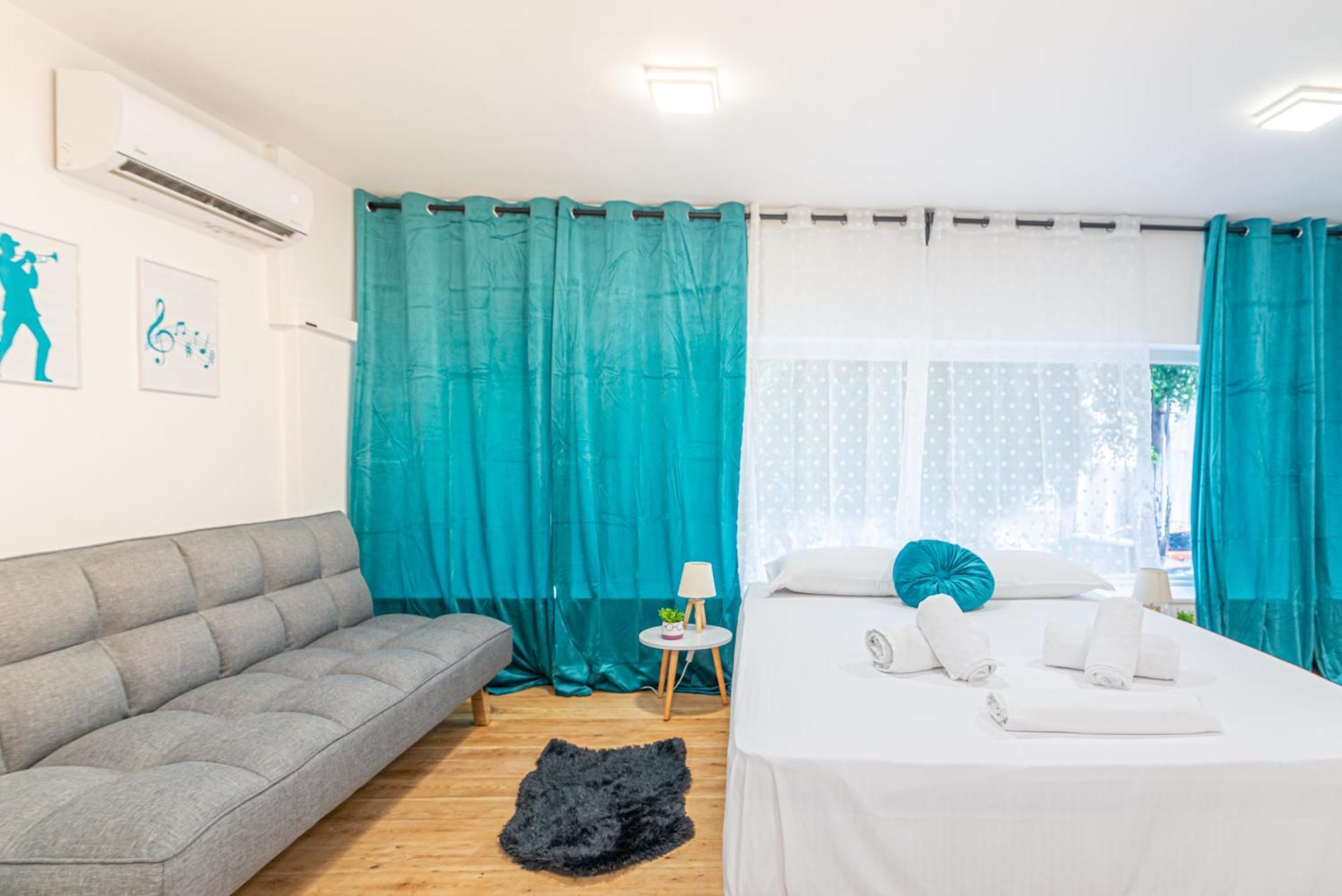 New Loft In The Heart Of City Center Ираклион Экстерьер фото